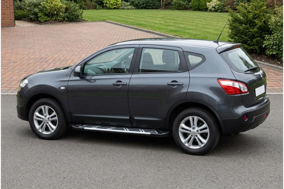 Nissan Qashqai 2010–2014 Bočné nášľapy Sunrise (2 ks, hliník) Image