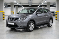 Nissan Qashqai 2014–2021 Bočné nášľapy Bosphorus Black (2 ks, hliník) fotografia 1