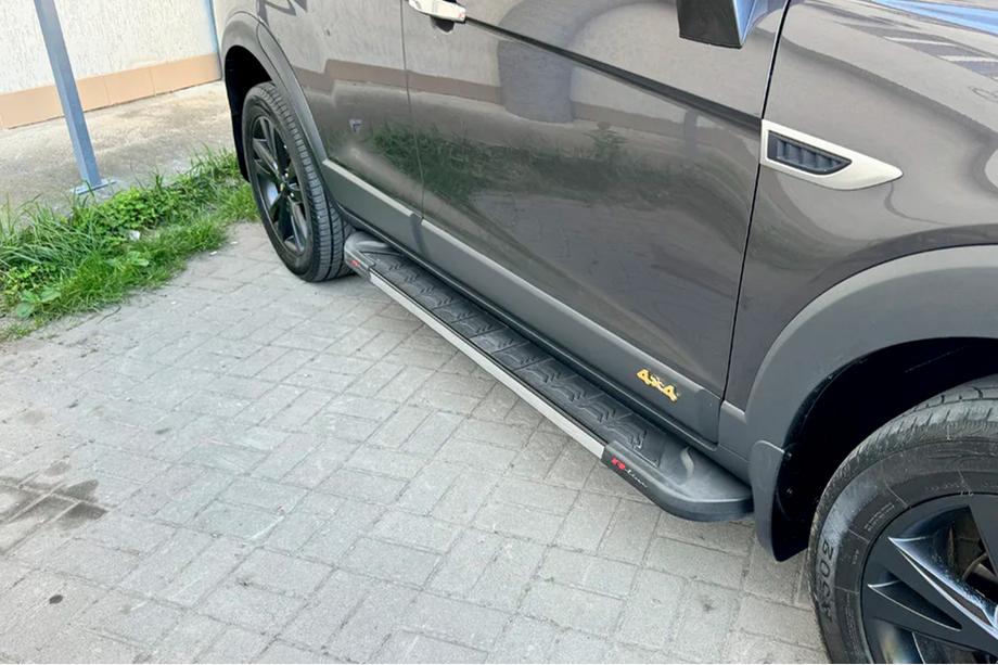 Opel Antara 2006–2017 Bočné nášľapy RedLine V1 (2 ks, hliník) Image
