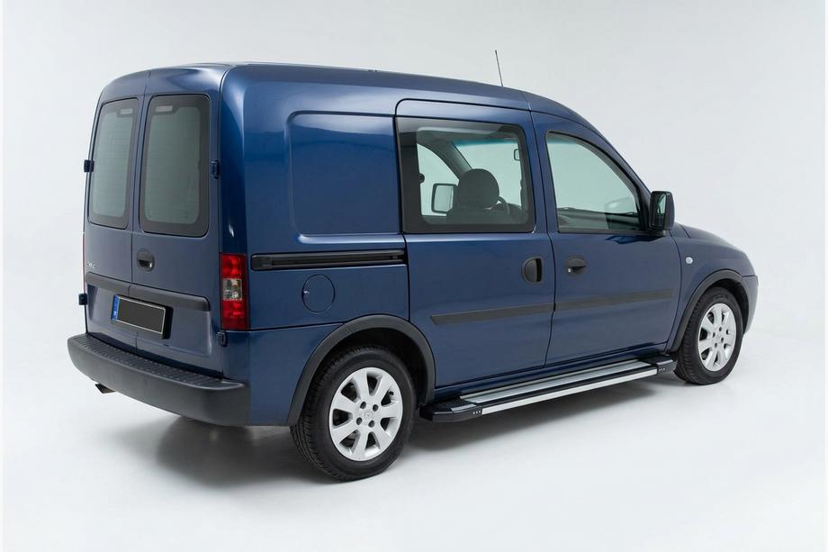 Opel Combo 2002–2012 Bočné nášľapy Rainbow (2 ks, hliník) Image