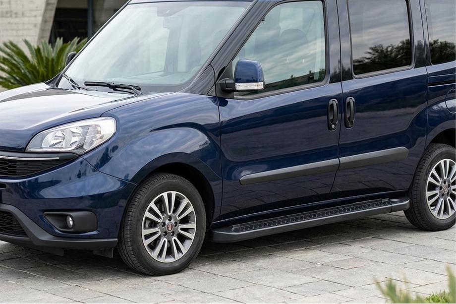 Opel Combo 2012–2018 Bočné nášľapy Allmond Black (2 ks, hliník) Image