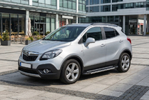 Opel Mokka 2012–2021 Bočné nášľapy RedLine V1 (2 ks, hliník) fotografia 1