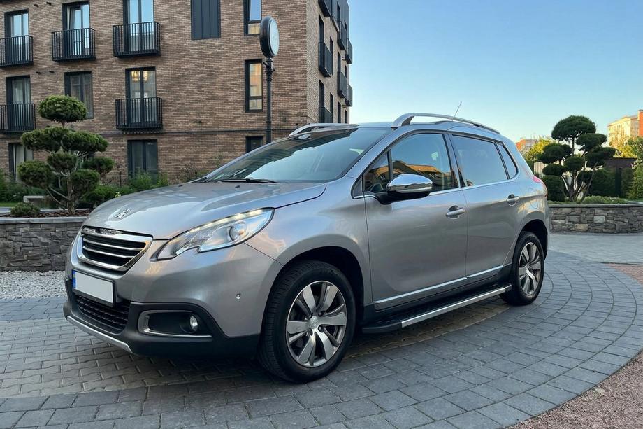 Peugeot 2008 2013–2019 Bočné nášľapy RedLine V1 (2 ks, hliník) Image