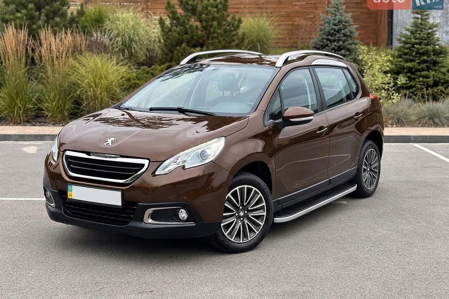 Peugeot 2008 2013–2019 Bočné nášľapy Tayga Grey (2 ks, hliník) Fotografia 1