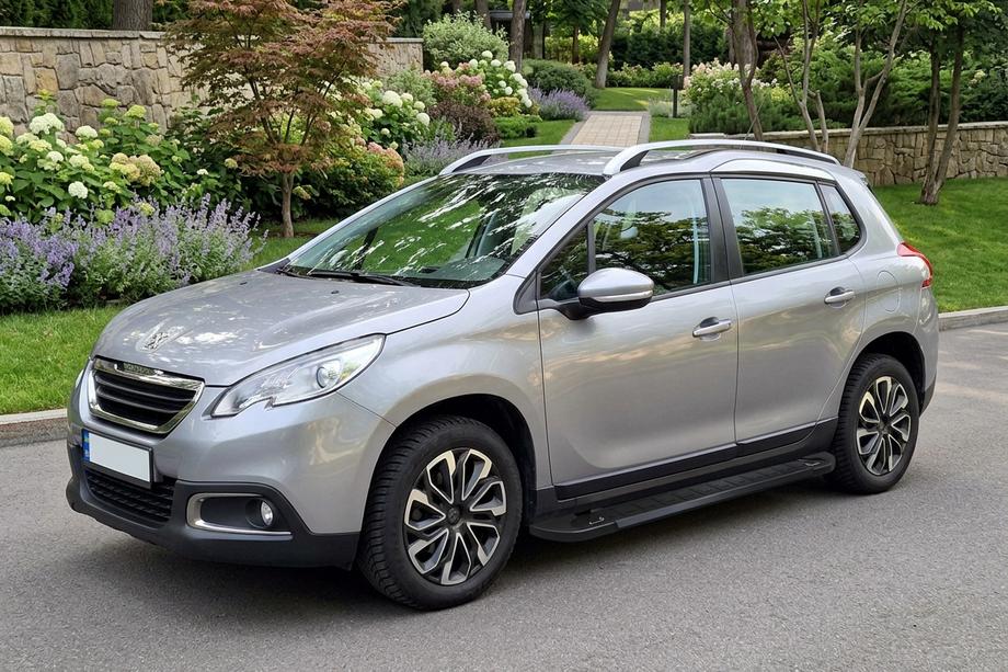 Peugeot 2008 2013–2019 Bočné nášľapy RedLine Black (2 ks, hliník) Image