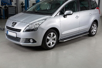 Peugeot 5008 2009–2016 Bočné prahy Maydos V1 (2 ks, hliník ↗ nehrdzavejúca oceľ) fotografia 1