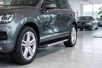 Porsche Cayenne 2003–2010 Bočné nášľapy RedLine V1 (2 ks, hliník) fotografia 1