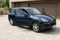 Porsche Cayenne 2010–2017 Bočné nášľapy Rainbow (2 ks, hliník) fotografia 1