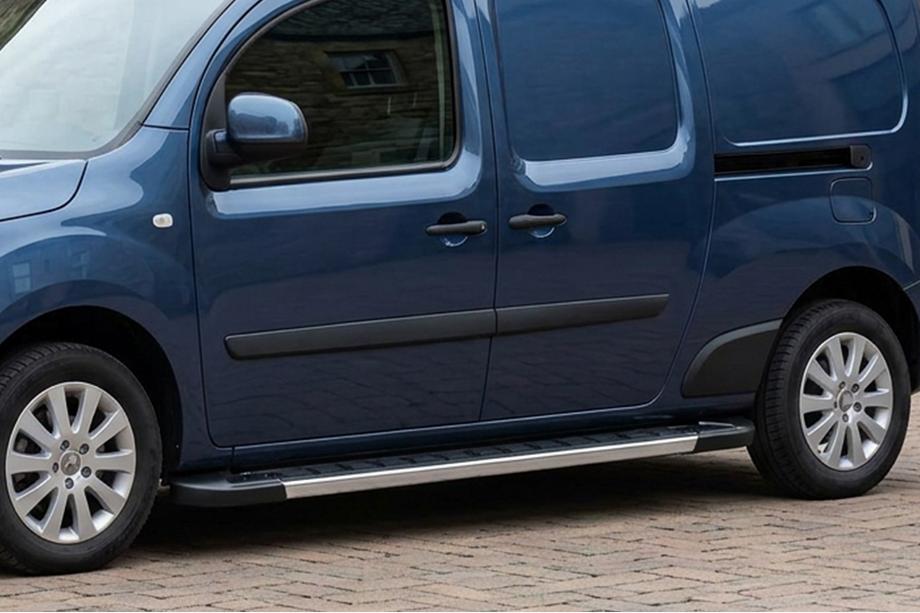 Renault Kangoo 2008–2020 Bočné nášľapy RedLine V1 (2 ks, hliník) Image