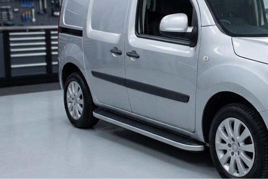 Renault Kangoo 2008–2020 Bočné nášľapy Tayga Grey (2 ks, hliník) Image