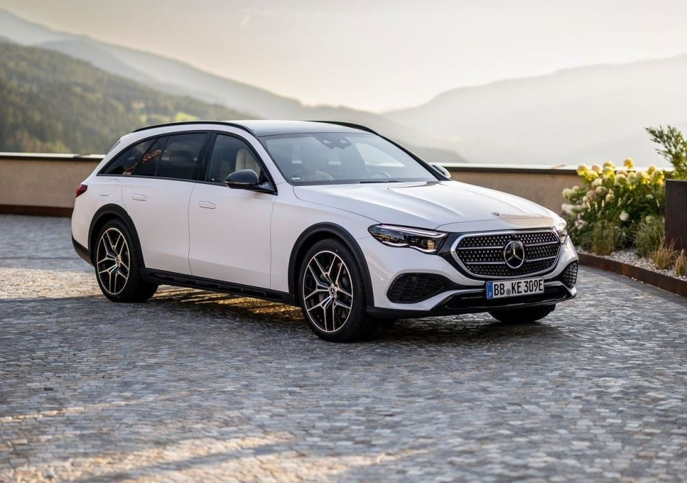 Test Mercedes-Benz E-Class All-Terrain 2024 (S214): dynamika a komfort