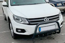 Volkswagen Tiguan 2007–2016 Predný ochranný rám WT004 Black (nerez) fotografia 1