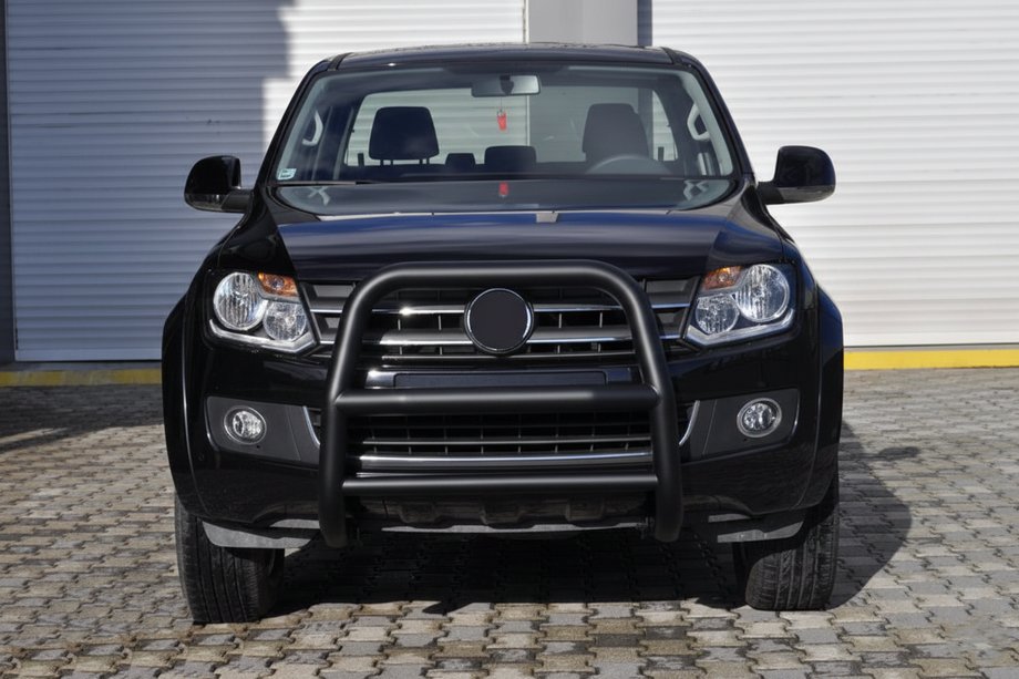 Volkswagen Amarok 2010–2022 Predný ochranný rám (bullbar) VL001 Black (nerez) Fotografia 1