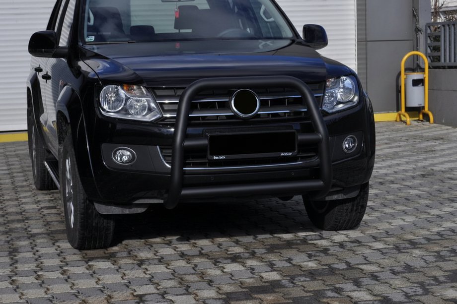 Volkswagen Amarok 2010–2022 Predný ochranný rám (bullbar) VL001 Black (nerez) Fotografia 3