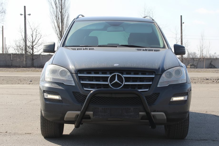 Mercedes ML W164 2005–2011 Predný ochranný rám WT006 Black (nerezová oceľ) Image