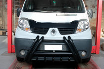 Renault Trafic 2001–2015 Predný ochranný rám F1-01 Black (nerez) fotografia 1