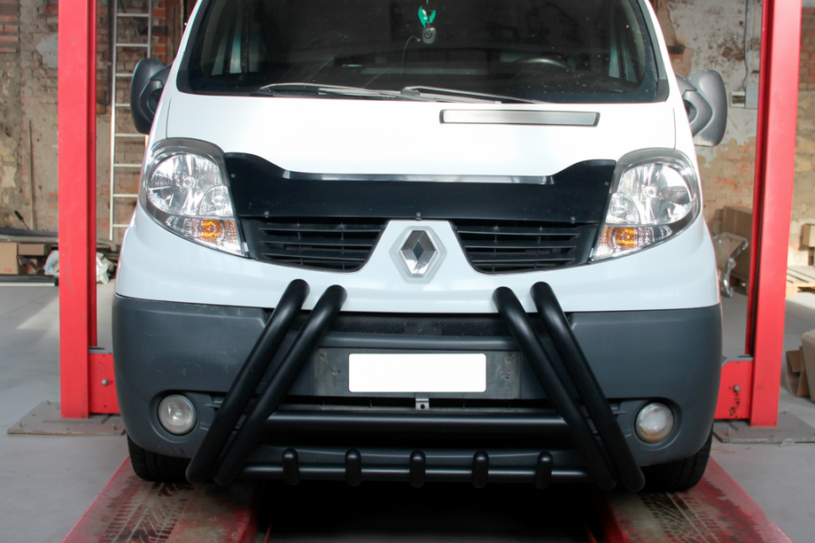 Renault Trafic 2001–2015 Predný ochranný rám F1-01 Black (nerez) Image