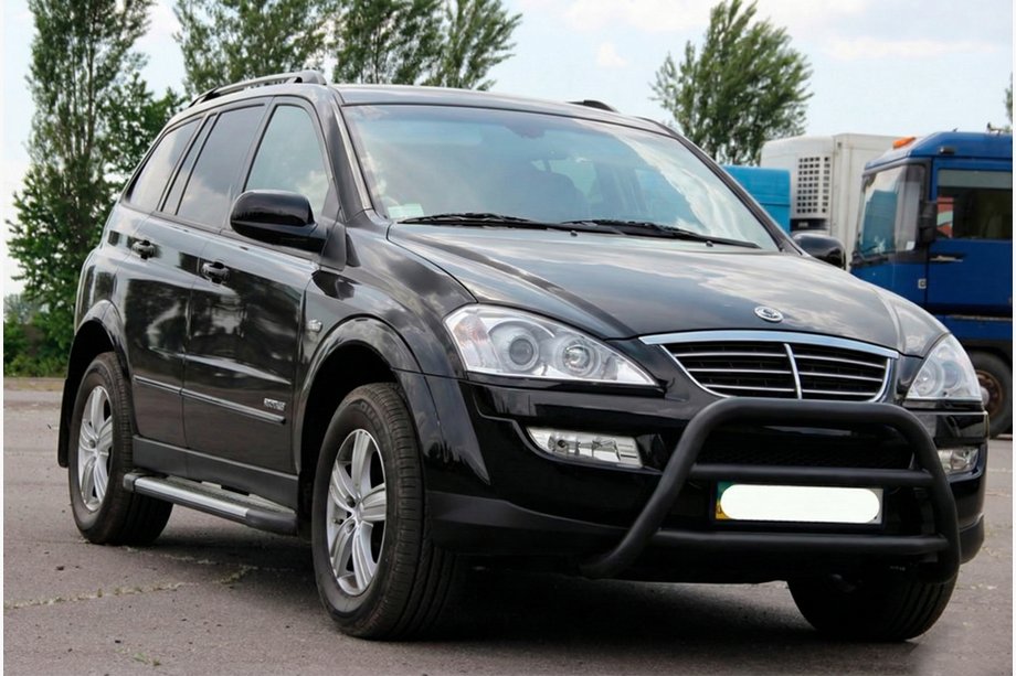 SsangYong Kyron 2005–2014 Kengurín WT022 Black (nerez) Fotografia 3