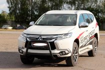 Mitsubishi Pajero Sport 2015– Kengurín WT022 Black (nerez) fotografia 3