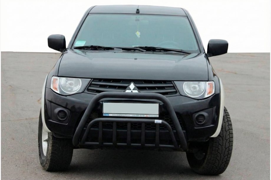 Mitsubishi L200 2006–2015 Kengurín Black (nerez) Image