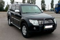 Mitsubishi Pajero Wagon IV 2006–2021 Predný ochranný rám QT007 Black (nehrdzavejúca oceľ) fotografia 1