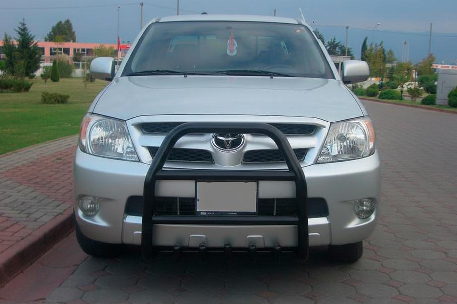 Toyota Hilux 2006–2015 Predný ochranný rám QT007 Black (nehrdzavejúca oceľ) Fotografia 1