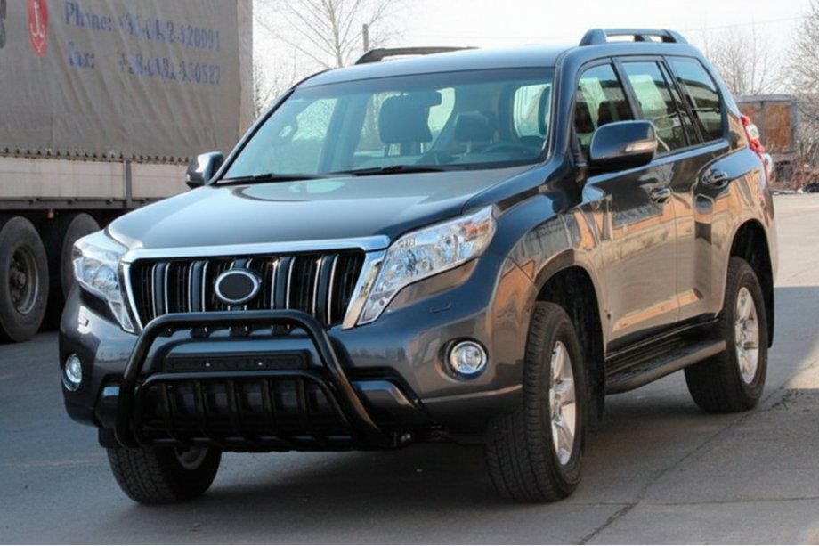 Toyota Land Cruiser Prado 150 2009–2023 Kengurin WT002 Black (nerez) Fotografia 3