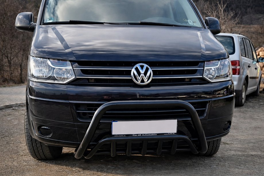 Volkswagen T5 2010–2015 Kengurin WT002 Black (nerez) Image