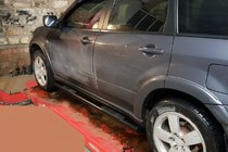 Mitsubishi Outlander 2001–2006 Bočné rúrky Black (2 ks, nerez) fotografia 4