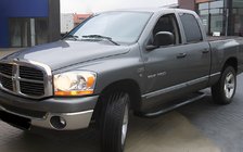 Dodge RAM (DR/DH/D1/DC/DM) 2002–2009 Bočné rúrky zahnuté Black (2 ks, nerez) fotografia 1