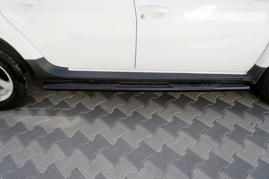 Renault Duster 2018–2024 Bočné rúrky BB002 Black (2 ks, nerez) Image