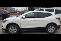 Nissan Qashqai 2014–2021 Bočné nášľapy Black (2017-2021, 2 ks, nerez) fotografia 5