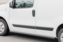 Peugeot Bipper 2008–2017 Bočné rúrky Ø60 Black (2 ks, nerez) fotografia 2