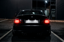 BMW 3 E46 1998–2006 CSL-Style V3 spojler (pre SD, lesklá čierna) fotografia 14