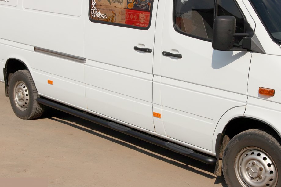 Mercedes Sprinter W901/902/903/904/905 1995–2006 Bočné rúrky Black (2 ks, nerez) Image