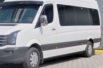 Volkswagen Crafter 2006–2016 Bočné rúrky Black (2 ks, nerez) d60, krátky rázvor fotografia 1