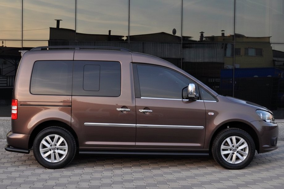 Volkswagen Caddy 2010–2015 Bočné rúrky BB001 Black (2 ks, nerez) Ø60, verzia Maxi Fotografia 10