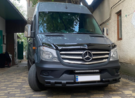 Mercedes Sprinter W906 2006–2018 Predná spodná ochranná tyč Shark Black (nerez) fotografia 2