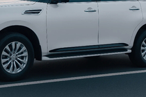 Infiniti QX80 2013–2024 Dverové lišty (4 ks, čierne) fotografia 1
