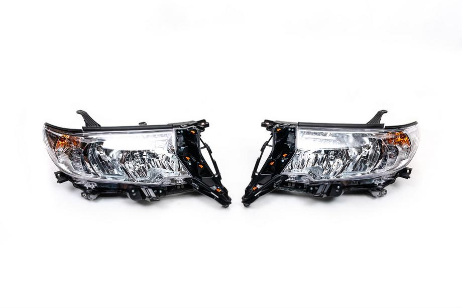 Toyota Land Cruiser Prado 150 2009–2023 Originálne reflektorové predné svetlomety (2017+, 2 ks) Ľavý predný svetlomet (1 ks) Fotografia 3