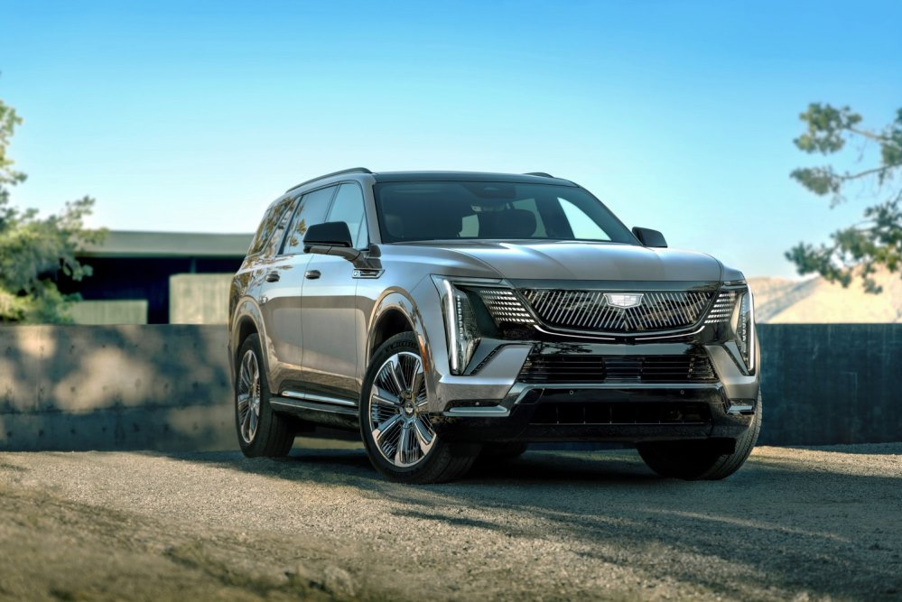 Recenzia Cadillac Escalade IQL 2026: 750-koňová predĺžená elektrická vlajková loď