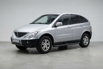 SsangYong Action 2005–2018 Bočné nášľapy Bosphorus Black (2 ks, hliník) fotografia 1
