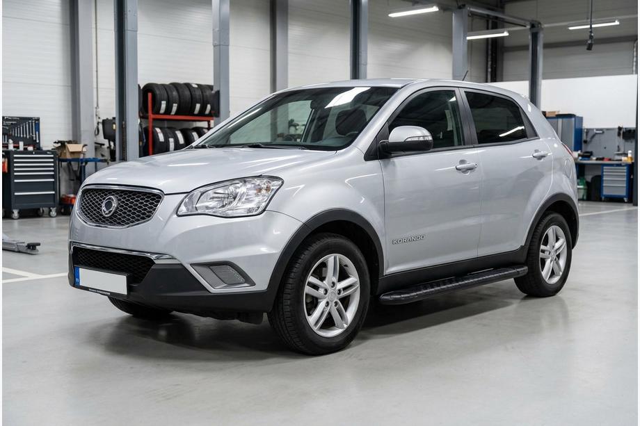 SsangYong Korando 2010–2019 Bočné nášľapy Bosphorus Black (2 ks, hliník) Image