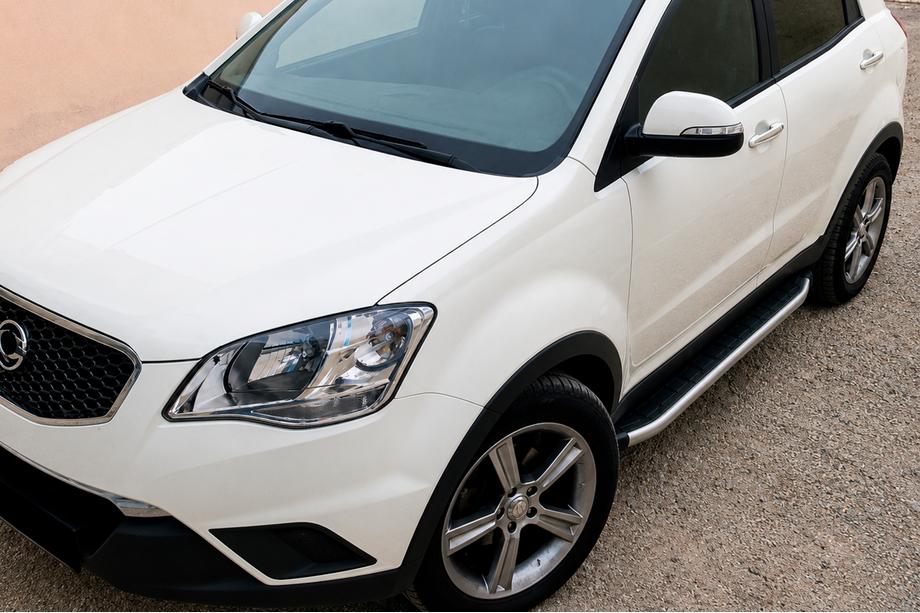 SsangYong Korando 2010–2019 Bočné prahy Fullmond (2 ks, hliník) Image