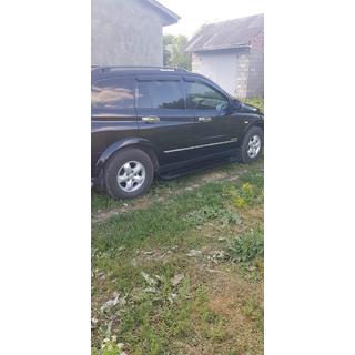Bočné nášľapy Allmond Black (2 ks, hliník) SsangYong Kyron 2005–2014 fotografia 4