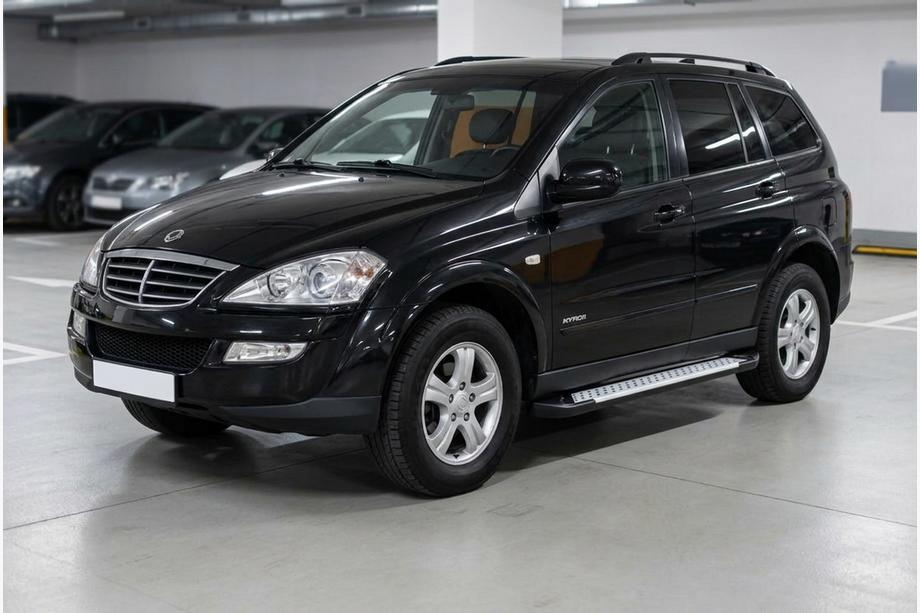 SsangYong Kyron 2005–2014 Bočné nášľapy Allmond Grey (2 ks, hliník) Image