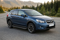 Subaru XV 2011–2017 Bočné nášľapy Allmond Black (2 ks, hliník) fotografia 1