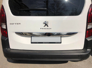 Peugeot Partner/Rifter 2019– Výpredaj: lišta nad ŠPZ (nerez) fotografia 1