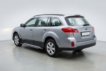 Subaru Outback 2009–2014 Bočné nášľapy Rainbow (2 ks, hliník) fotografia 1