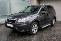 Subaru Forester 2013–2018 Bočné nášľapy Allmond Grey (2 ks, hliník) fotografia 1